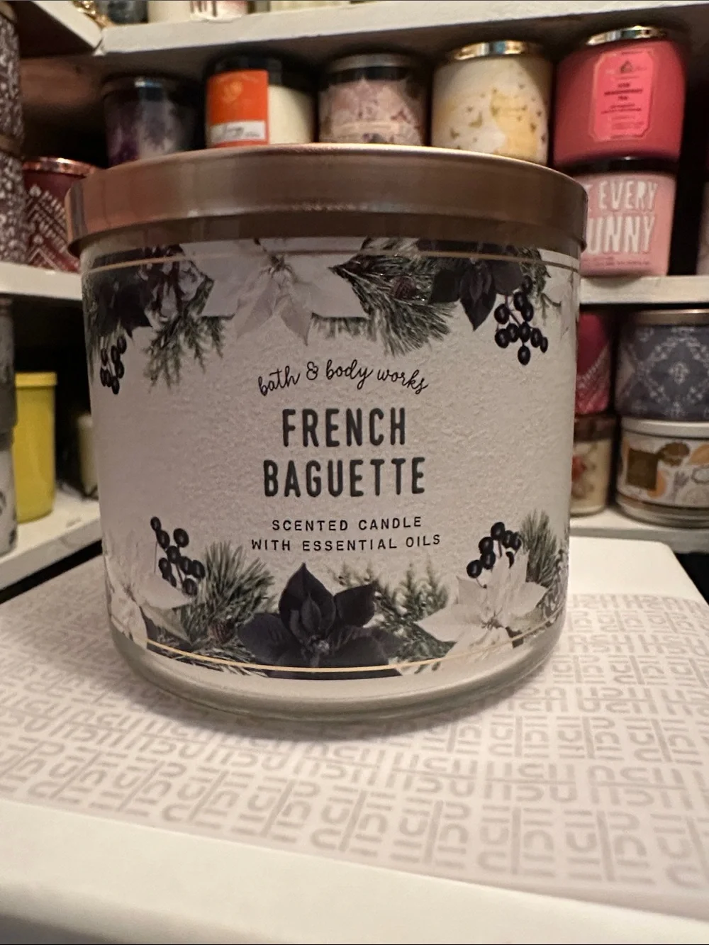 Bath & Body Works French Baguette Candle — White & Green
